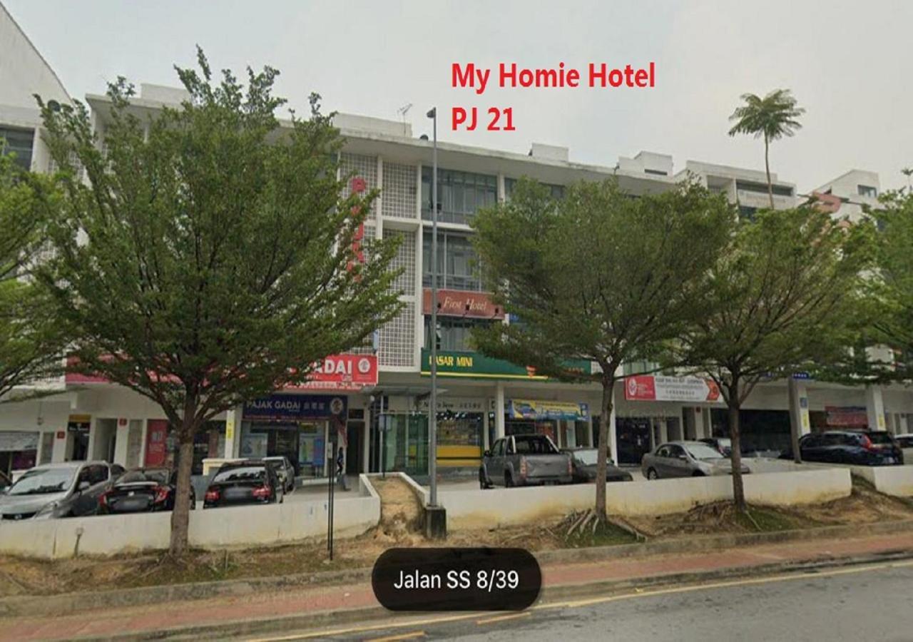My Homie Hotel Pj Petaling Jaya Exterior photo